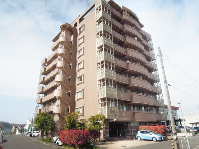 ビジュードゥモナ花堂の外観